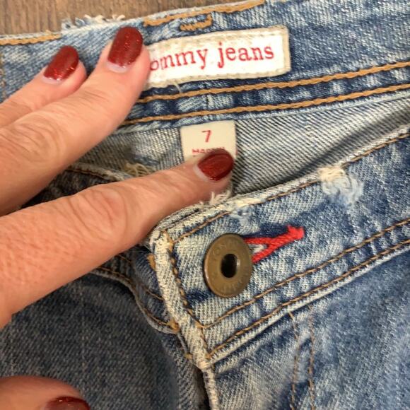 Tommy Jeans Distressed Embroidery Back Flap Pockets Bootcut Jeans - Picture 5 of 8